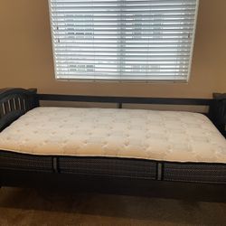 ❗️Moving All Must Go❗️Twin Size Bed W/mattress