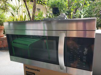 BRAND NEW LG MICROWAVE for Sale in Los Angeles, CA - OfferUp