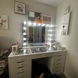 Makeup Vanity 