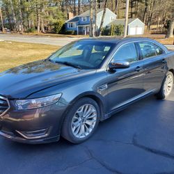 2017 Ford Taurus