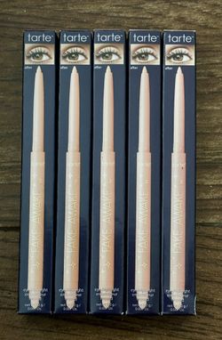 • Tarte Eye Highlight