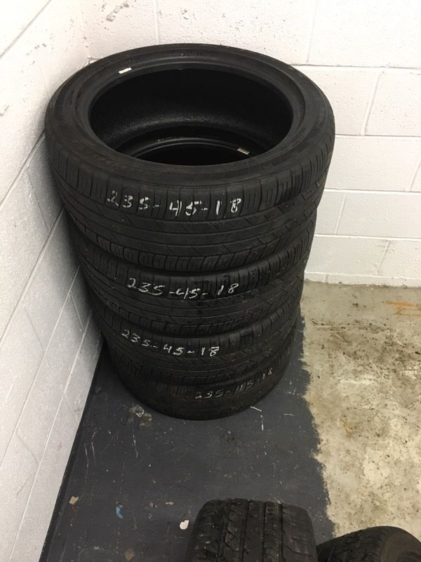 GOODYEAR 235/45/18