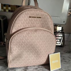 🎒 Mochila Mk 👩🏼‍🦰