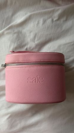 Saie makeup bag