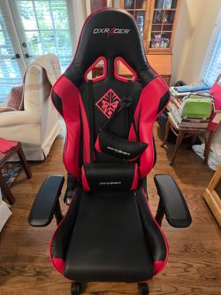DXRacer Gaming Chair
