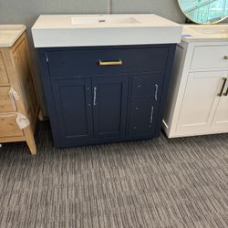 36” Bathroom Vanity In Blue 