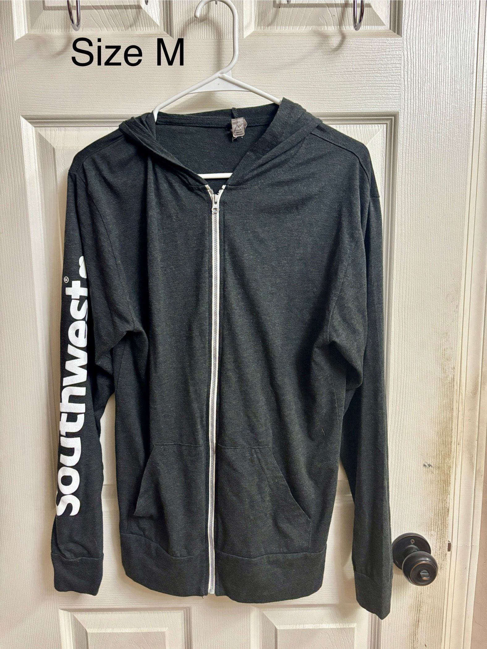 Southwest Airlines Lightweight Zip Hoodie Size M 