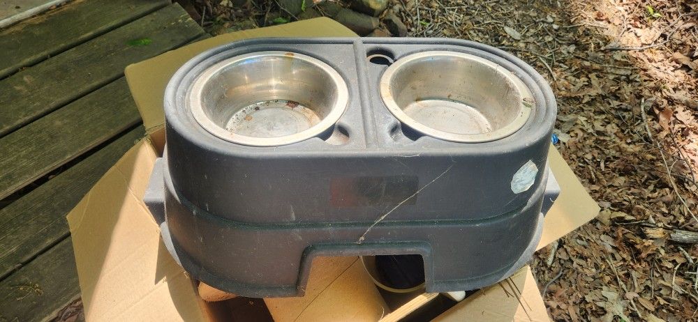 Large Dog Bowls And Stand 