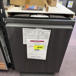 Dishwasher, Samsung Brand New 24” Top Control 