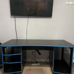 Desk / Whalen 60” Computer Gaming Desk