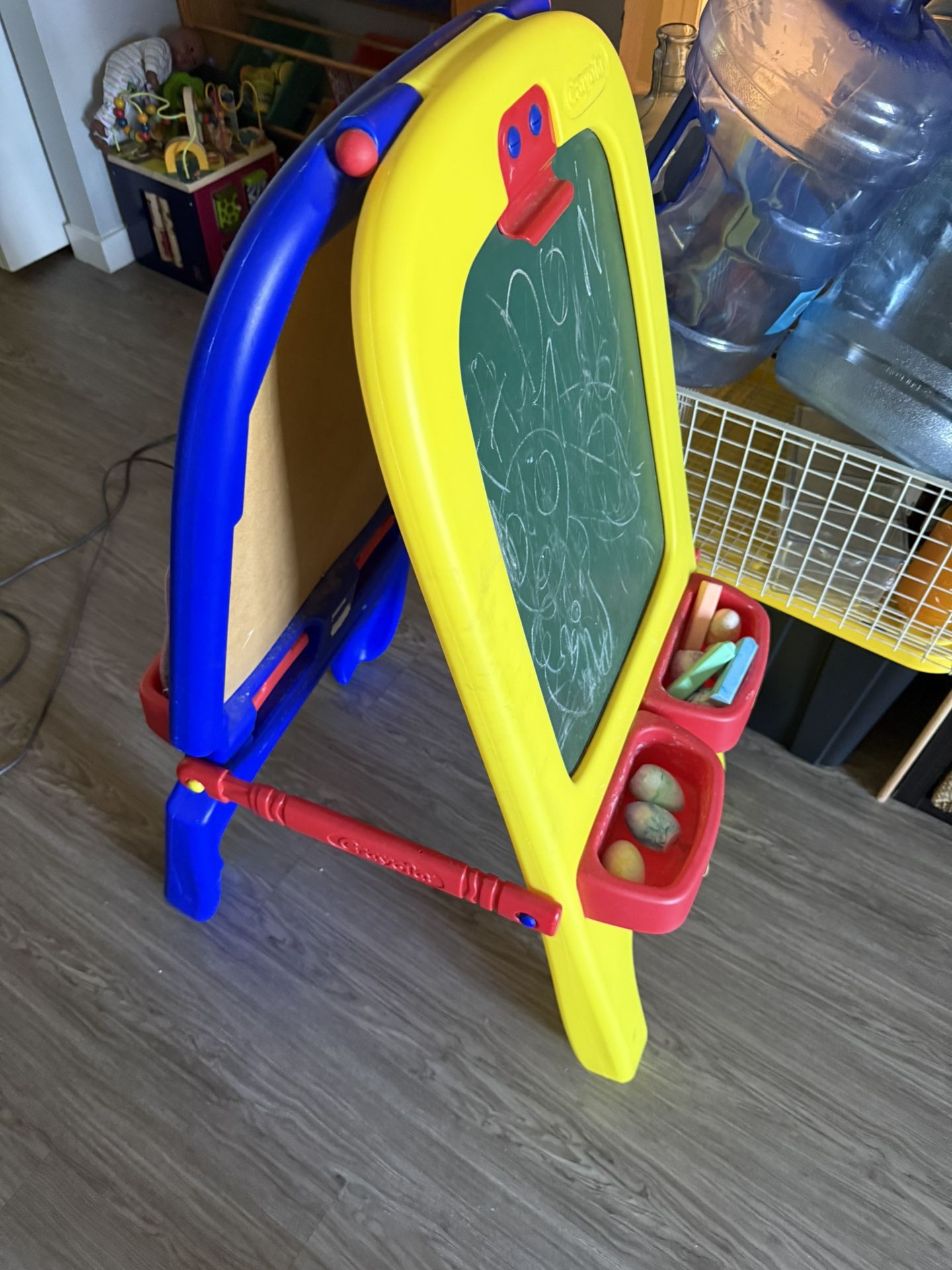Kids Crayola Double Sided Easel