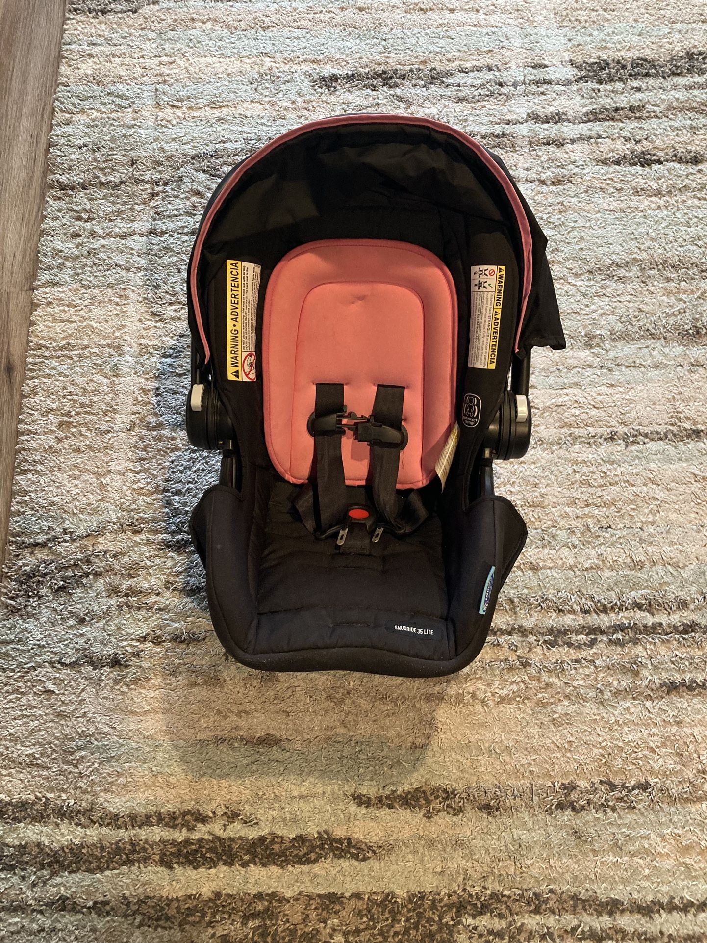 Graco SnugRide 35 Lite Infant Car Seat 4-35 LB