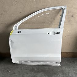 (343) 20-25 Cadillac Xt6 front left door 2020 2021 2022 2023 2024 2025