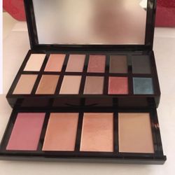 Lancome  Parisian Wanderlust Eye and Face Palette New