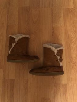 Size 7 girls brown boots