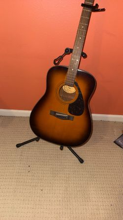 Yamaha F335 Guitar