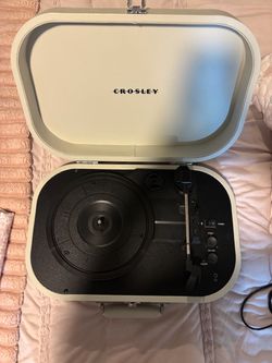 Crosley Suitcase Vinyl Record Player