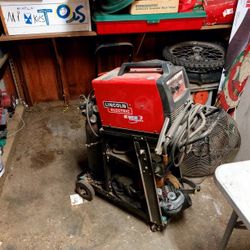 Lincoln 140 welder with gas On Rolling Cart