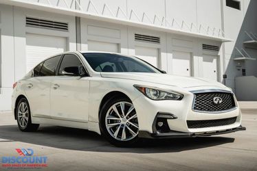 2017 INFINITI Q50