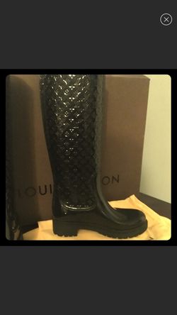 LOUIS VUITTON BOOTS AUTHENTIC