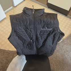 Storm Creek Womens Front Runner Vest Sz. M Black New W/ Tags