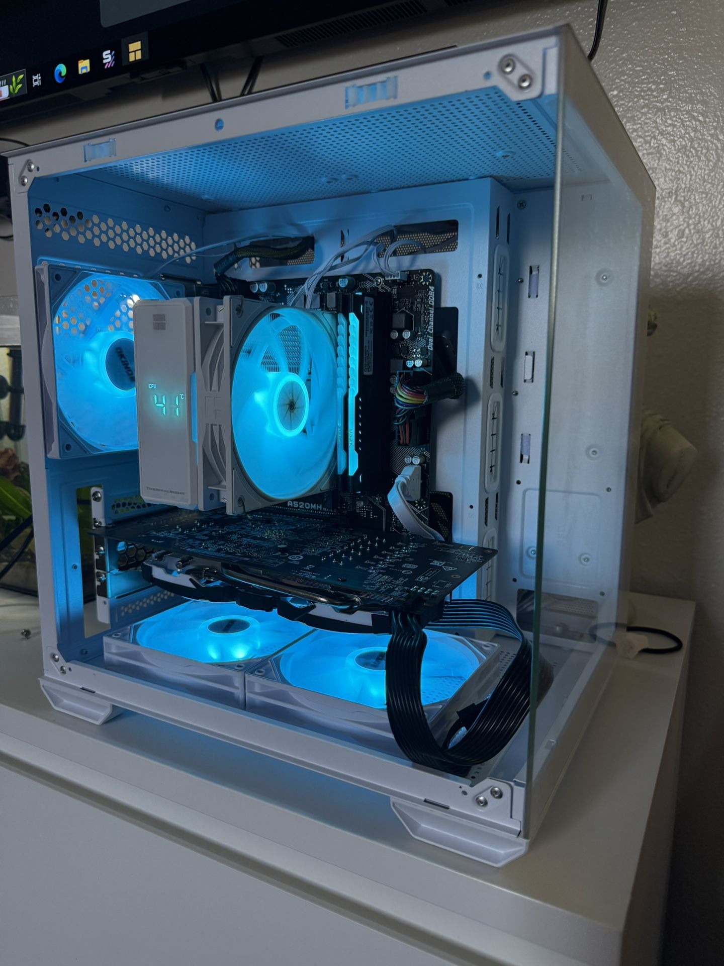 White Gaming Pc Computer Desktop
