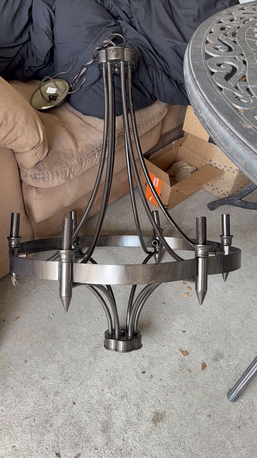 Gorgeous Large Allen + Roth Distressed Iron Traditional Ceiling 6 Light Chandelier 24"x 36"