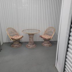 Vintage Mid Century Spun Fiberglass Patio Set by Russell Woodard

