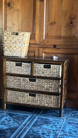 Wooden storage chest 4 drawers  and extra wikler basket