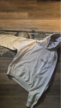 Essential Hoddie