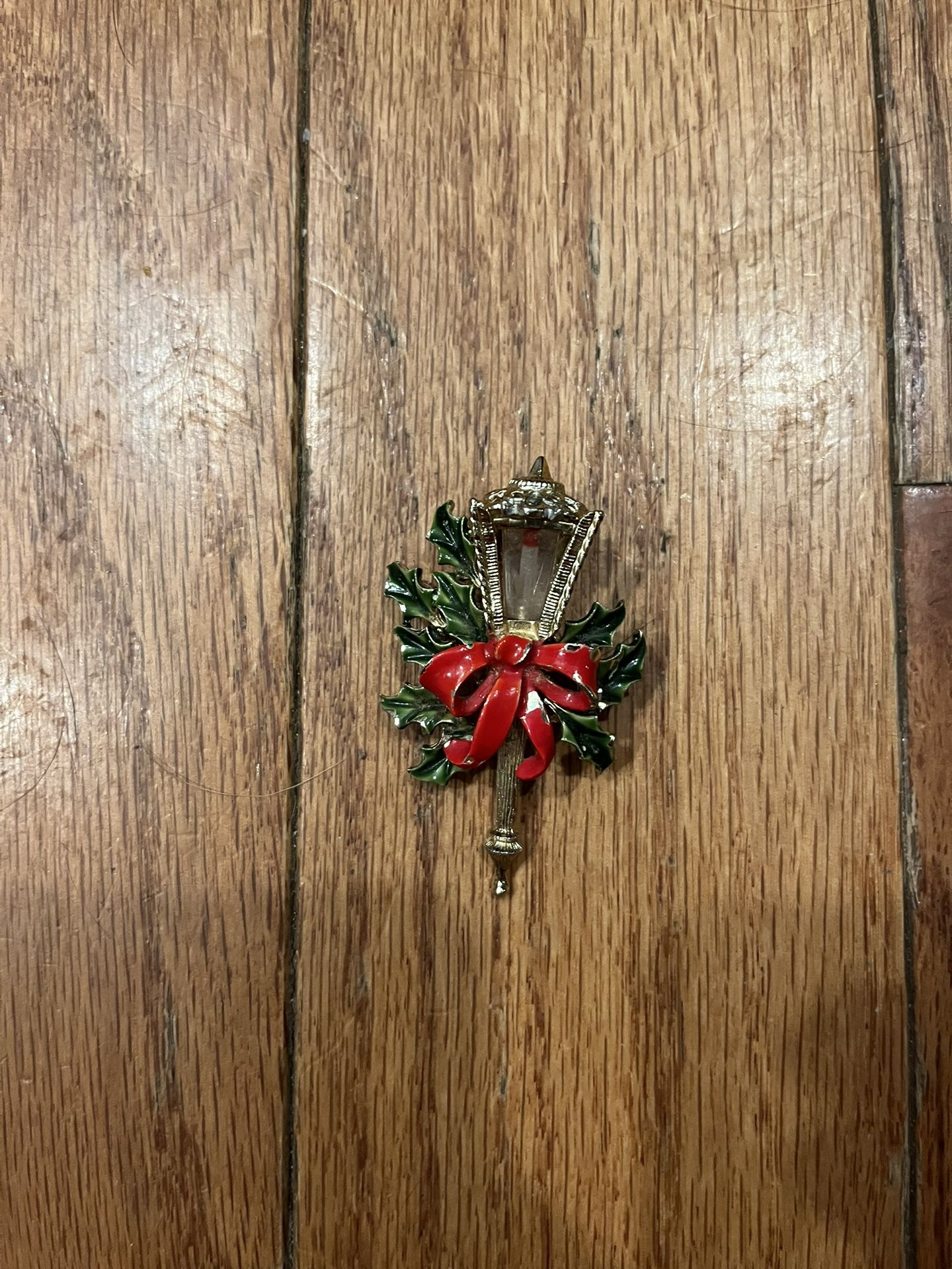 Vintage Retro Hollycraft Brooch Christmas Holiday Lantern Estate Pin Signed MCM