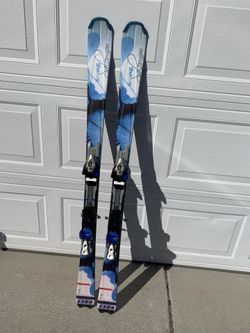 Salomon Skis Siam 5 144 cm Light Weight w/Salomon 609 Bindings.