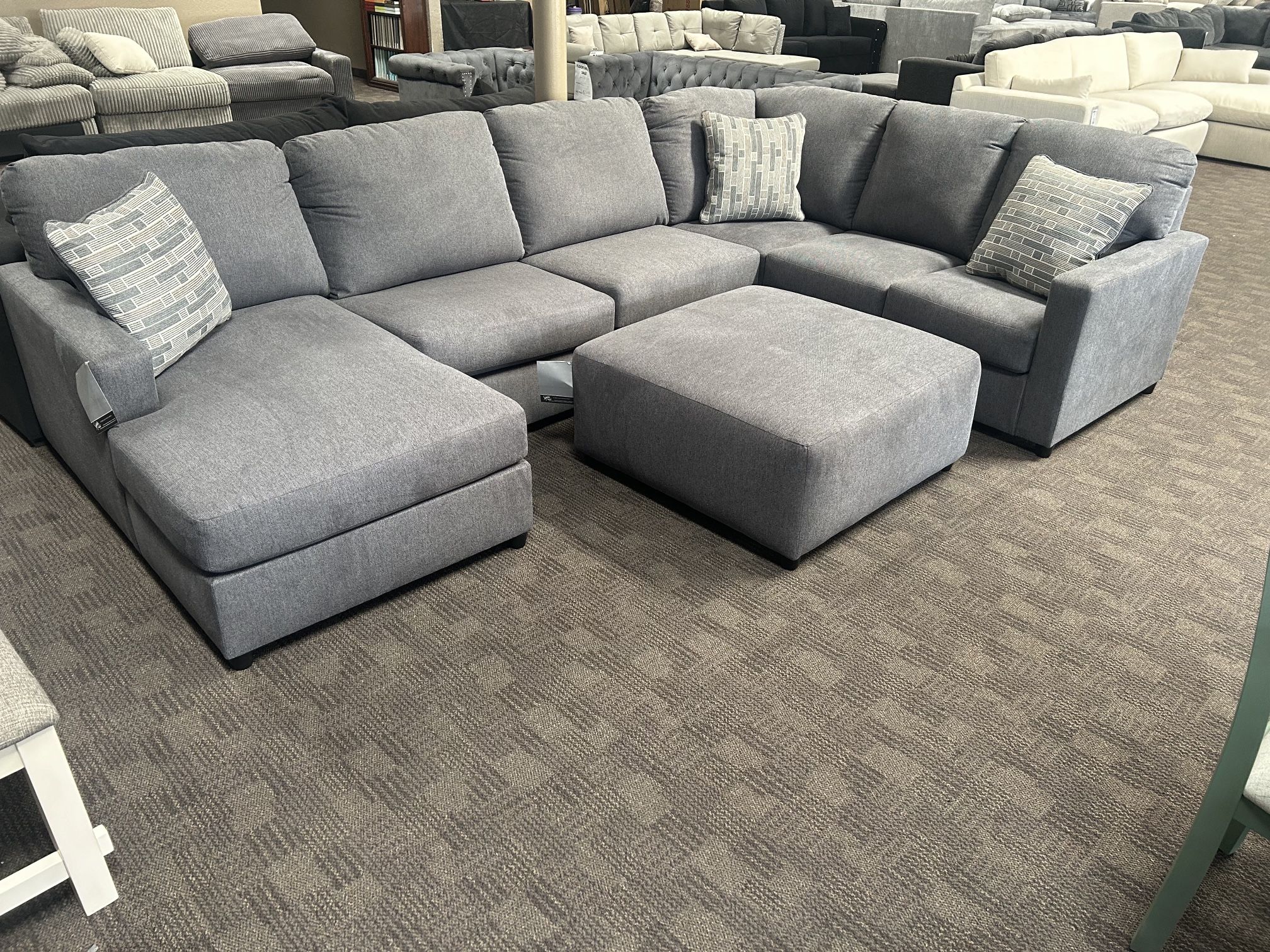 Big Grey Sectional And Ottoman 