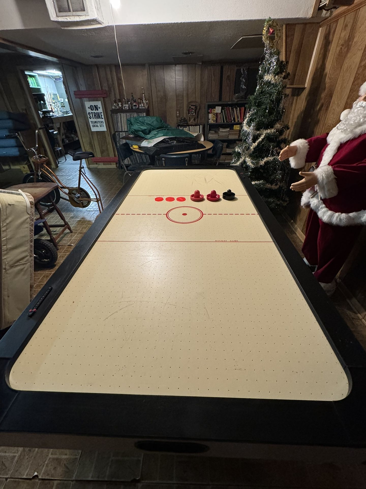 Air Hockey Table 