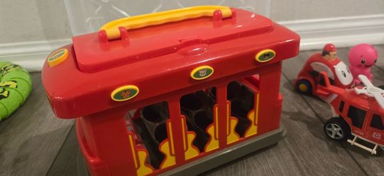 Daniel Tiger's Neighborhood Trolley Musical Talking (Mister Roger's Toy Works / Fisher-Price)