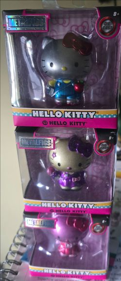 Hello kitty metalfigs