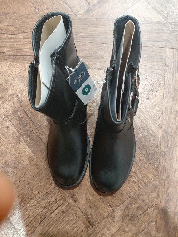 Woman Boots