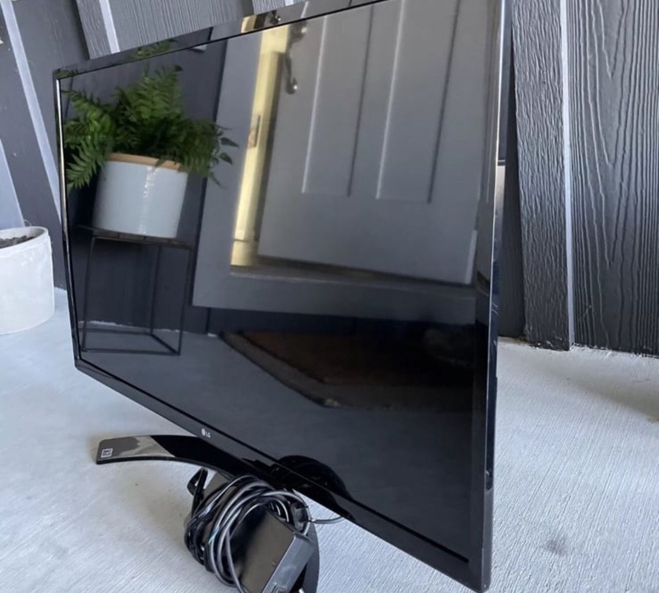 LG TV