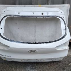 2016-2018 Hyundai Tucson Rear Liftgate Tailgate Original