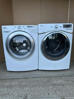 Whirlpool Washer And dryer laundry set