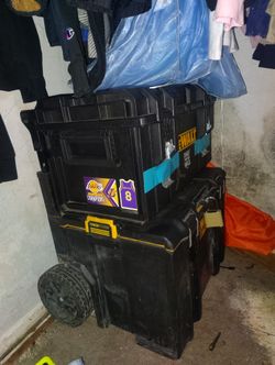 DeWALT  Tool Box