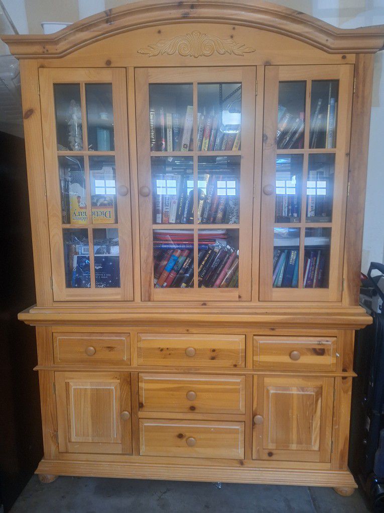 Hutch China Cabinet With Touch Lighting Glass Shelving And Mirror Backing