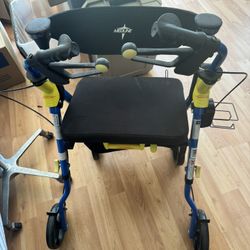 Midline Empower Rollator