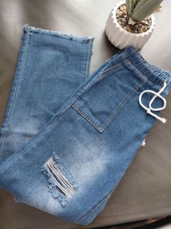 $6 👖