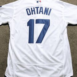 Los Angeles Dodgers ‘Shohei Ohtani #17’ Home Baseball Jersey.