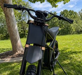 Electric Dirt Bike Matte Black