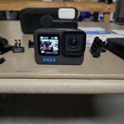 GoPro 11 Black Creators Ed. Like New 
