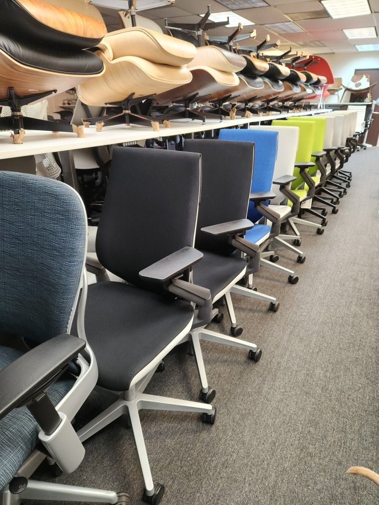 40% TO 50% OFF RETAIL!š„STEELCASE CHAIRS - LEAP V2 - GESTURE - AMIA - THINK V2 - SIENTO - SERIES 2 FABRIC/LEATHER OPTIONS PICK-UP- DELIVERY - SHIP