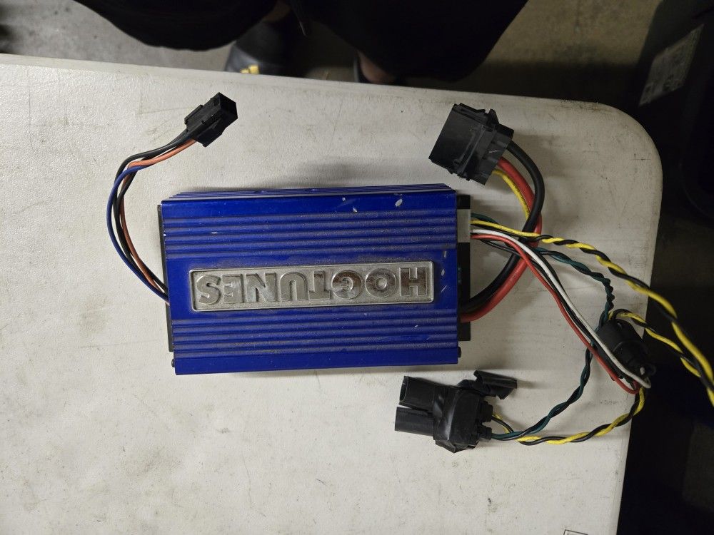 Hogtunes REV 200 Series amplifier