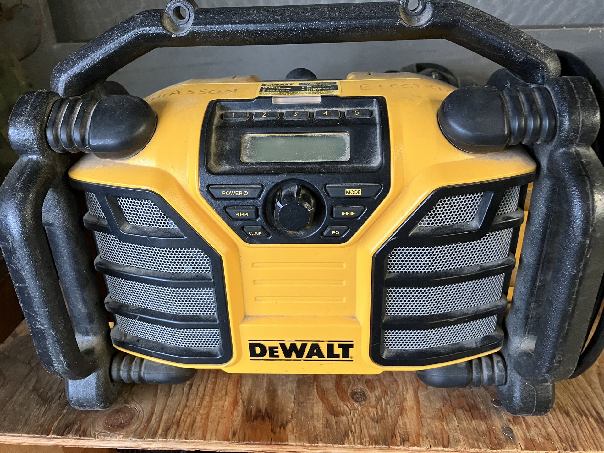 Dewalt Job Radio